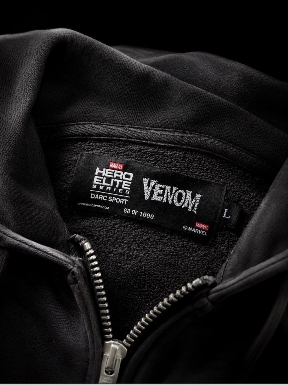 Darc Sport× Marvel Venom ‘Combined Chambers’ Zip Up Hoodie - Size L - NWT - Picture 2 of 4